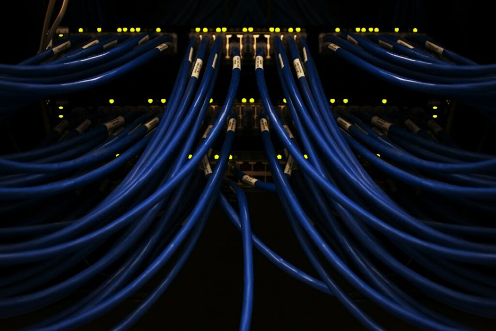 Signal / 048 — Explainer: a private RSS reader gives your home lab a useful daily job